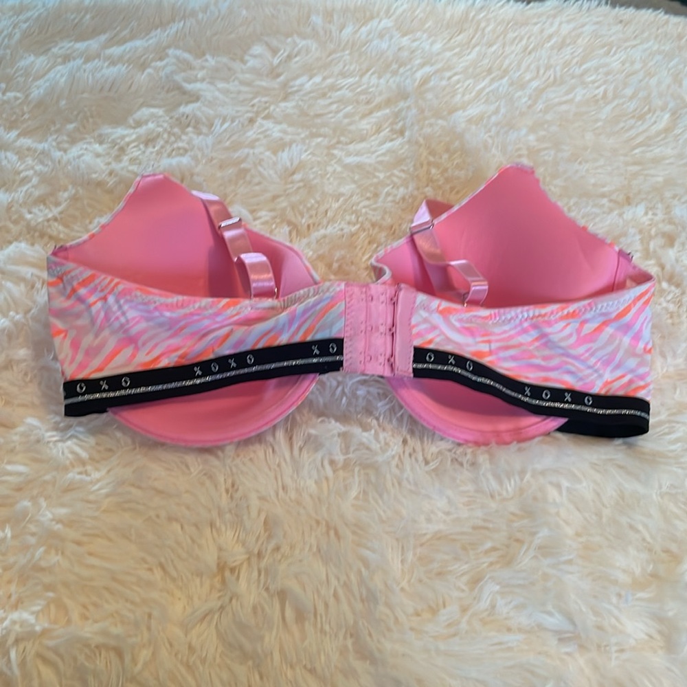 XOXO Bra - Picture 3 of 4